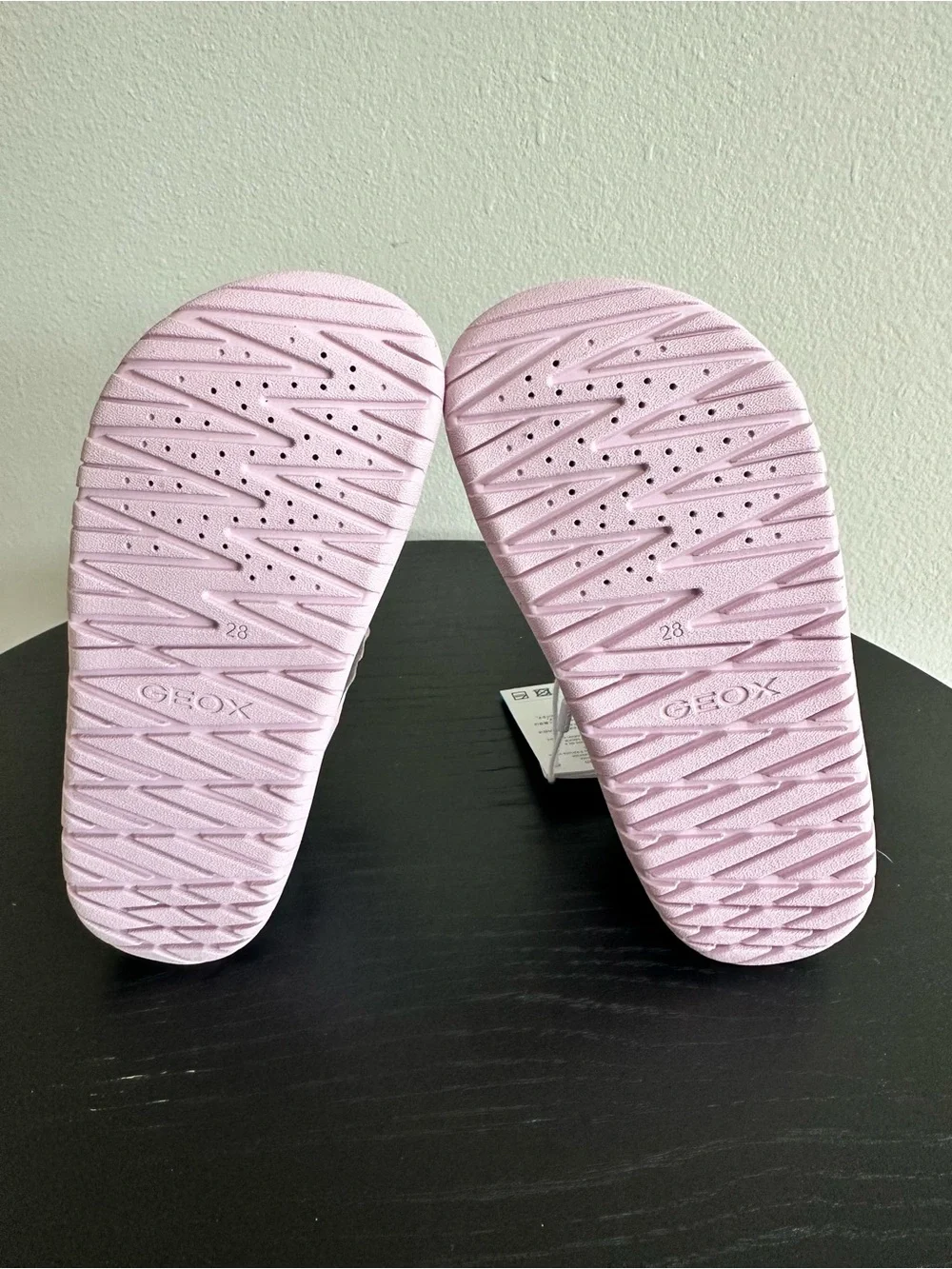 Geox Girls Fusbetto Pink Sandals NWT Size 10.5 EU 28 Lightweight Summer Shoes